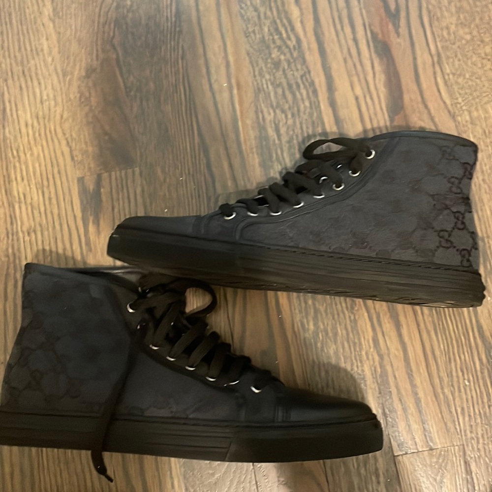 Men Gucci sneakers